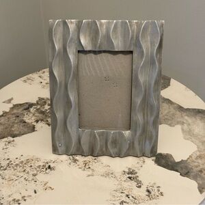 Kenar Home Silver Stone Wave Picture Frame 8x10